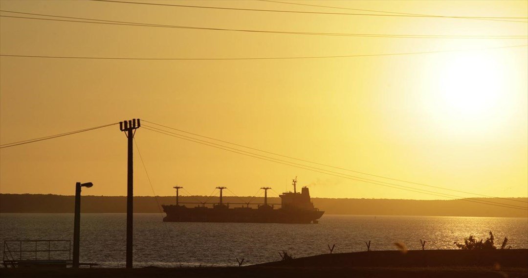 Ε.Ε.: Θέλει πιο ευρύ εμπάργκο στο ρωσικό πετρέλαιο